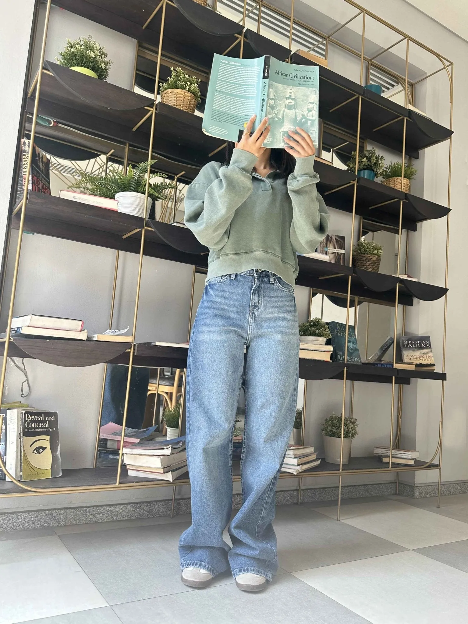 Baggy - Medium Blue Wash Jeans.